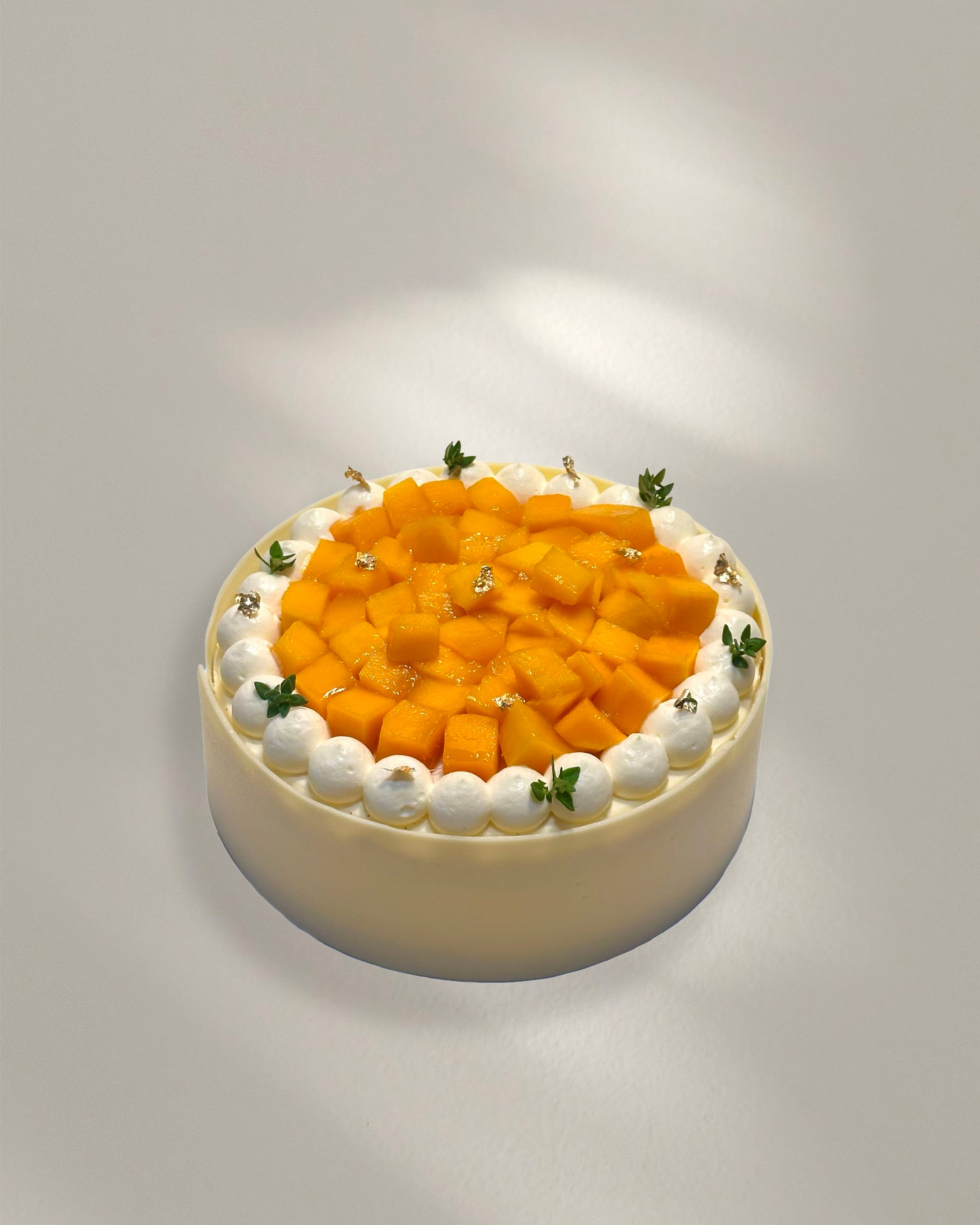 Vanilla Mango Cake